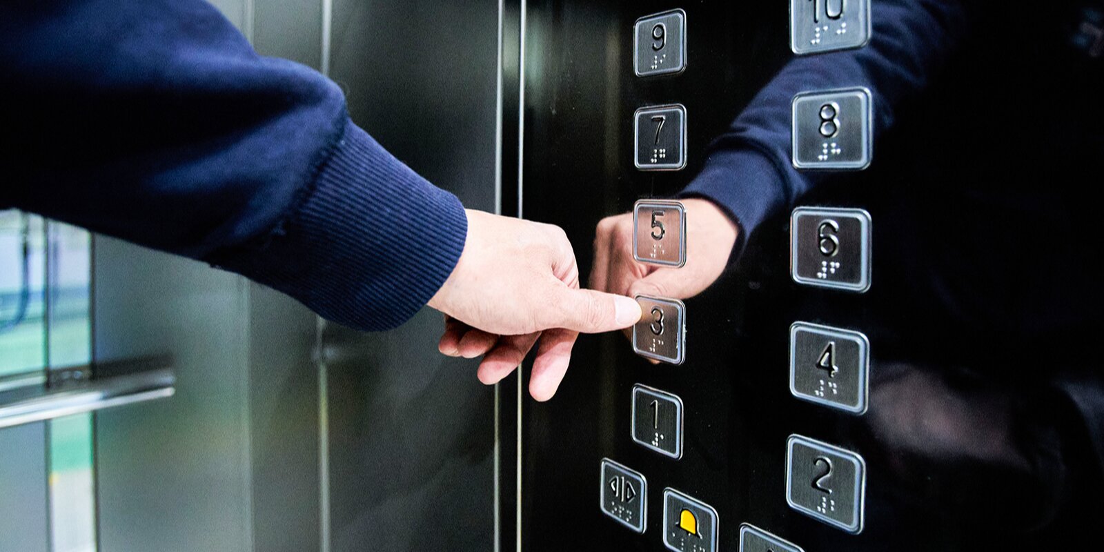 В Москве в 2021 году выпустили почти 15 тысяч лифтов
