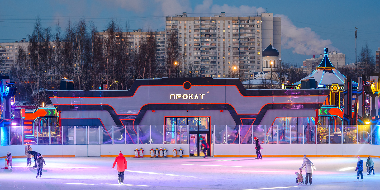 Бесплатные катки открылись на фестивальных площадках «Московские сезоны»