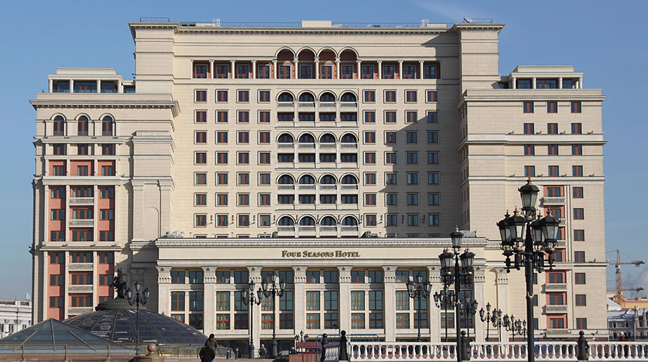 2014_Moscow_Four_seasons_Hotel.JPG
