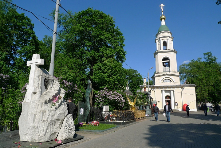 Московские кладбища закроют из-за коронавируса