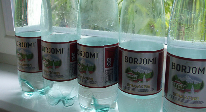 В Госдуме обсудят запрет ввоза в Россию «Боржоми» и грузинского вина