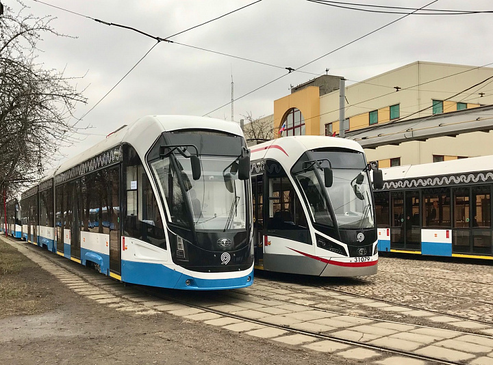 Новые низкопольные трамваи запустили на северо-западе столицы 