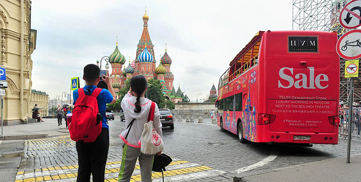 Китайские туристы активнее других тратят деньги в России