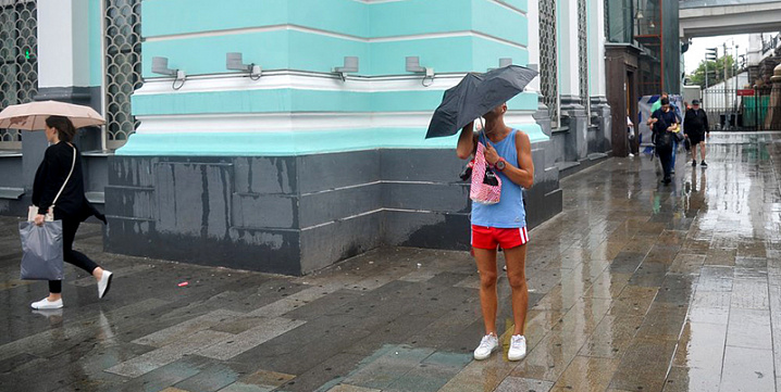 В Гидрометцентре опровергли приход в Москву осенней погоды