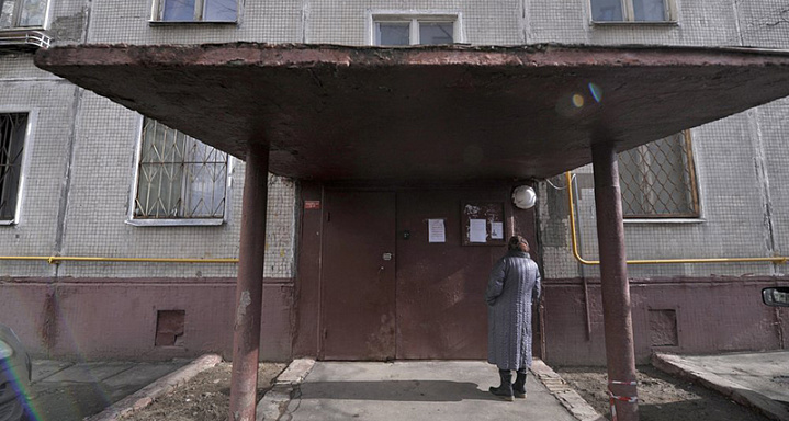 Ветхие жилые дома предлагают ремонтировать за счет россиян