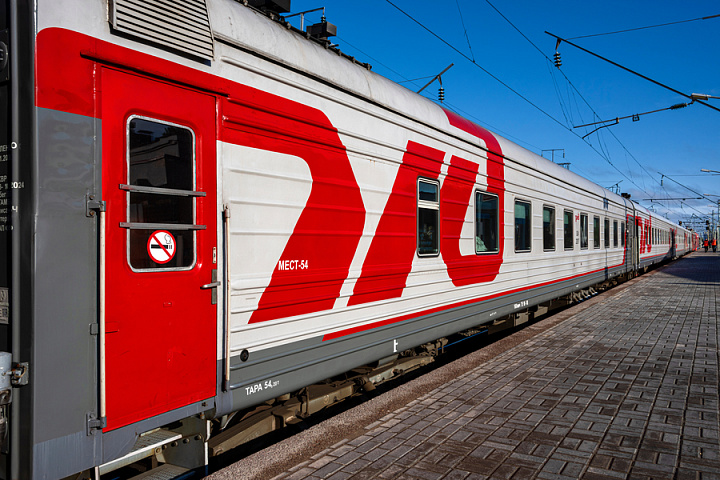 Российские железные дороги отменили поезда в Калининград