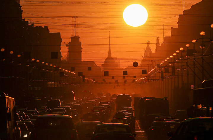  Москве из-за жары объявлен "оранжевый" уровень опасности 
