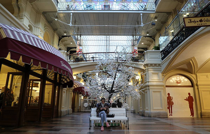 Посещаемость торговых центров в Москве достигла 70% от докризисного уровня