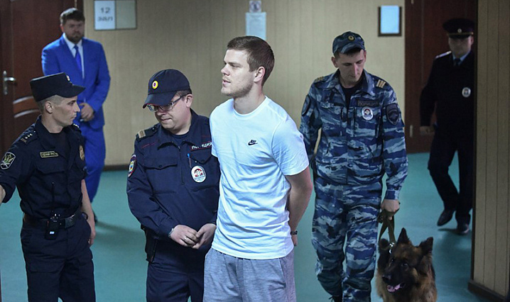Суд отправил Кокорина и Мамаева в колонию общего режима